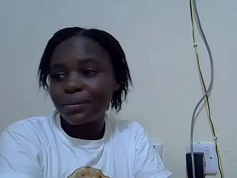 Snapshot of dirtyshowgirl chatting on September 23, 2025, 8:34 pm dirtyshowgirl online show from September 23, 2025, 8:34 pm