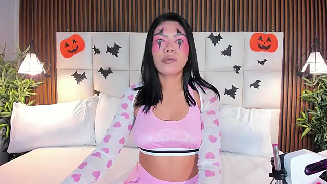 Snapshot of CailynBrowm chatting on November 1, 2025, 4:47 am CailynBrowm online show from November 1, 2025, 4:47 am