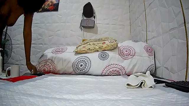 Mendoza Amaranata online show from October 2, 2025, 4:19 am