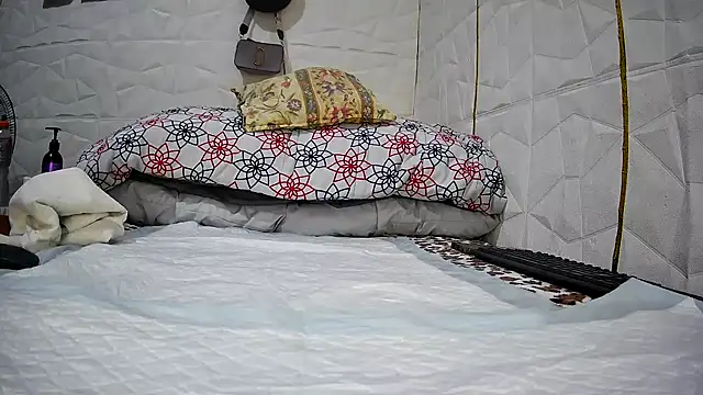 Mendoza Amaranata online show from October 15, 2025, 3:39 am