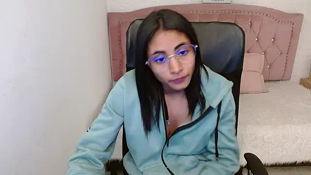 shaneelle online show from February 1, 2025, 6:21 am