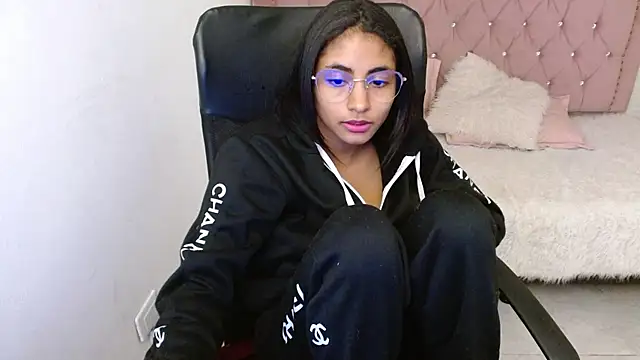 shaneelle online show from February 3, 2025, 9:30 am