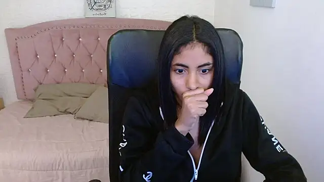 shaneelle online show from March 17, 2025, 9:12 am