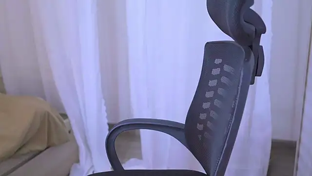 Snapshot of sinnn chatting on October 15, 2025, 4:51 pm sinnn online show from October 15, 2025, 4:51 pm