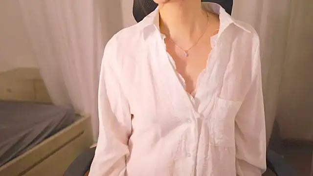 Snapshot of sinnn chatting on October 28, 2025, 3:47 pm sinnn online show from October 28, 2025, 3:47 pm