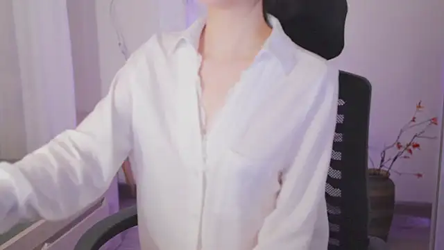 Snapshot of sinnn chatting on December 3, 2025, 4:16 pm sinnn online show from December 3, 2025, 4:16 pm