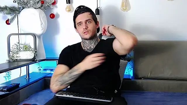 Snapshot of CarterCole chatting on January 14, 2025, 4:08 pm CarterCole online show from January 14, 2025, 4:08 pm