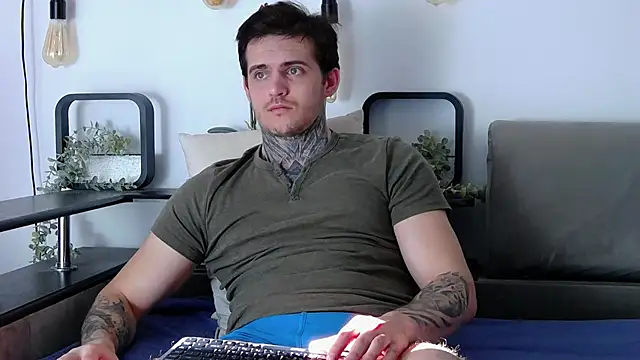 Snapshot of CarterCole chatting on March 9, 2025, 11:47 am CarterCole online show from March 9, 2025, 11:47 am