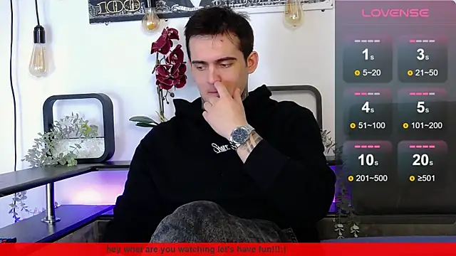 Snapshot of CarterCole chatting on March 16, 2025, 8:10 am CarterCole online show from March 16, 2025, 8:10 am