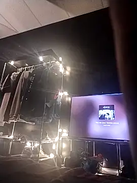 Snapshot of cozydadd chatting on January 31, 2025, 1:56 pm cozydadd online show from January 31, 2025, 1:56 pm