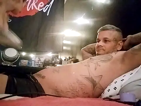 Snapshot of cozydadd chatting on February 25, 2025, 11:33 pm cozydadd online show from February 25, 2025, 11:33 pm