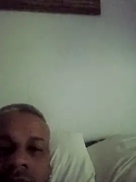 Snapshot of cozydadd chatting on September 17, 2025, 3:30 am cozydadd online show from September 17, 2025, 3:30 am