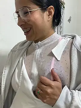 Sweet  Nurse1 online show from November 12, 2025, 7:03 pm