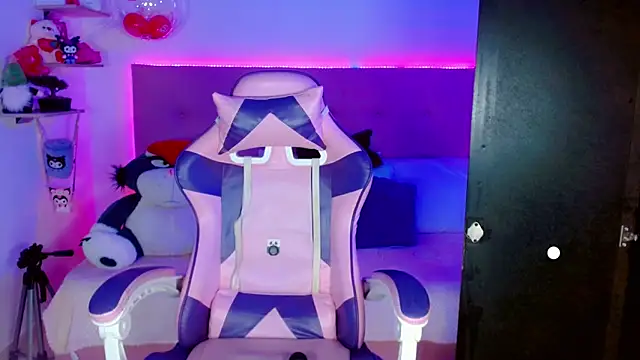 Kylie brokee online show from December 17, 2024, 12:12 am