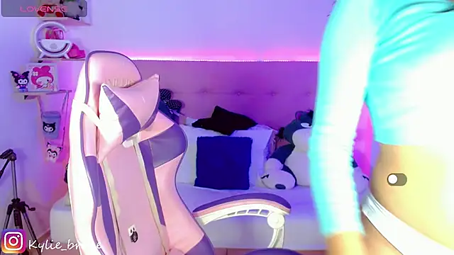 Kylie brokee online show from January 28, 2025, 9:08 pm