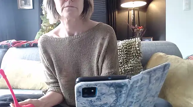 Snapshot of godinflower chatting on December 27, 2024, 10:12 am godinflower online show from December 27, 2024, 10:12 am