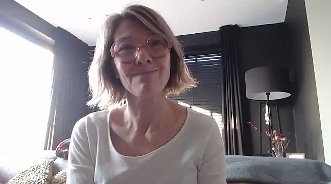 Snapshot of godinflower chatting on January 13, 2025, 2:21 pm godinflower online show from January 13, 2025, 2:21 pm