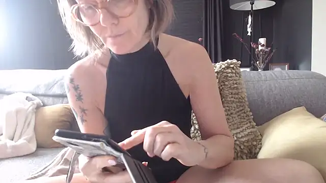 Snapshot of godinflower chatting on January 28, 2025, 9:30 am godinflower online show from January 28, 2025, 9:30 am