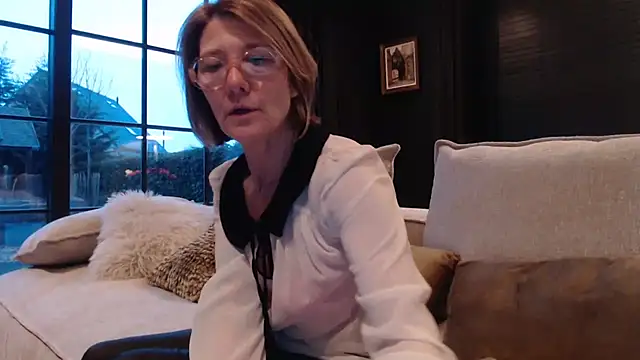 Snapshot of godinflower chatting on February 10, 2025, 4:58 pm godinflower online show from February 10, 2025, 4:58 pm