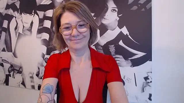 Snapshot of godinflower chatting on February 15, 2025, 3:17 pm godinflower online show from February 15, 2025, 3:17 pm