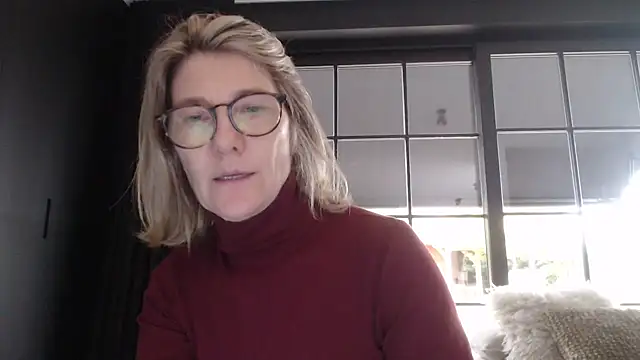 Snapshot of godinflower chatting on October 15, 2025, 2:28 pm godinflower online show from October 15, 2025, 2:28 pm