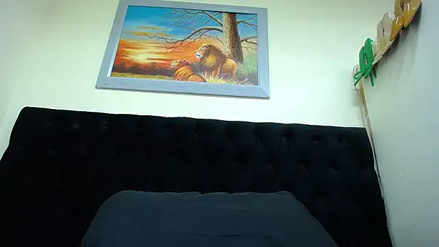 SpicyQueenxxxx online show from February 2, 2025, 4:37 am