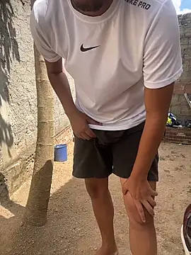 Snapshot of king_cum_ chatting on December 17, 2025, 4:13 pm king cum online show from December 17, 2025, 4:13 pm