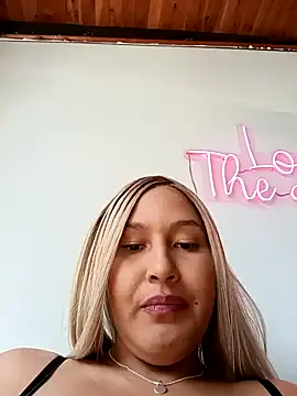 Snapshot of SamaraJay1 chatting on December 25, 2024, 6:41 pm SamaraJay1 online show from December 25, 2024, 6:41 pm