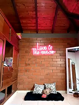 Snapshot of SamaraJay1 chatting on March 18, 2025, 12:14 pm SamaraJay1 online show from March 18, 2025, 12:14 pm