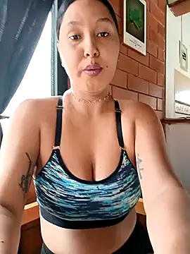 Snapshot of SamaraJay1 chatting on December 3, 2025, 4:05 pm SamaraJay1 online show from December 3, 2025, 4:05 pm