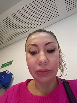 coral smitth online show from September 24, 2025, 1:47 pm