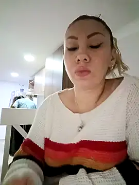 coral smitth online show from October 8, 2025, 7:00 pm