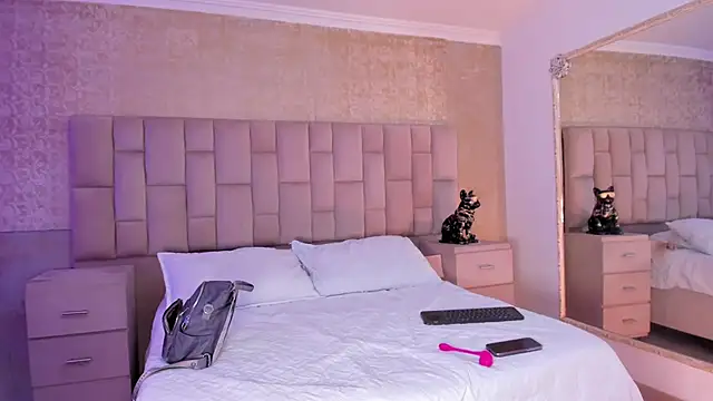 EmmaTorres  online show from January 12, 2025, 2:45 am