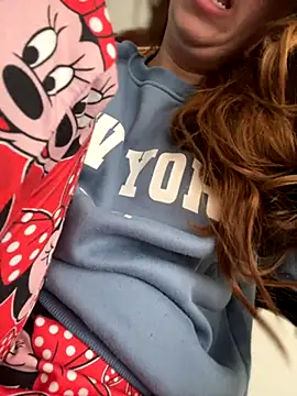 Snapshot of Cloew_Marz chatting on November 23, 2025, 6:52 pm Cloew Marz online show from November 23, 2025, 6:52 pm