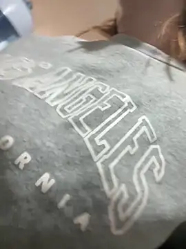 Snapshot of Cloew_Marz chatting on November 28, 2025, 7:05 pm Cloew Marz online show from November 28, 2025, 7:05 pm