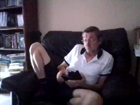 Snapshot of Jaimma45 chatting on September 22, 2025, 1:35 pm Jaimma45 online show from September 22, 2025, 1:35 pm