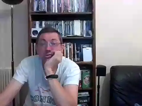 Snapshot of Jaimma45 chatting on November 17, 2025, 6:24 pm Jaimma45 online show from November 17, 2025, 6:24 pm