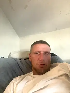 aaronmc311840 online show from October 15, 2025, 9:59 pm