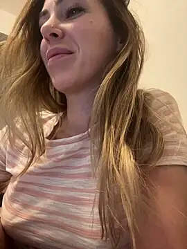 RaquelleDevon online show from January 27, 2025, 9:44 pm