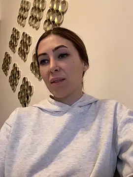 RaquelleDevon online show from March 6, 2025, 4:17 pm