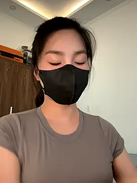 Lilisa miu online show from October 1, 2025, 6:52 am