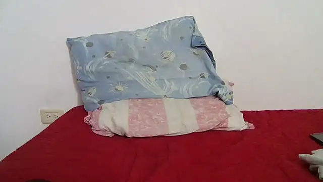 Snapshot of RIQUIRICHDICK chatting on October 26, 2025, 3:51 pm RIQUIRICHDICK online show from October 26, 2025, 3:51 pm