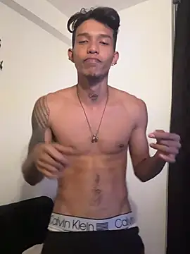 Snapshot of TommyGun_22 chatting on March 12, 2025, 3:35 am TommyGun 22 online show from March 12, 2025, 3:35 am