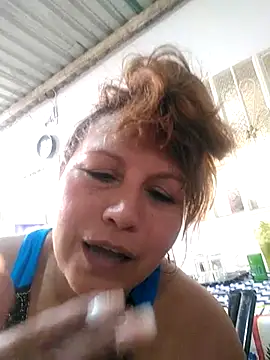 Snapshot of Kazsandraa chatting on January 11, 2025, 3:34 am Kazsandraa online show from January 11, 2025, 3:34 am