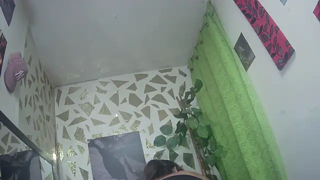 Snapshot of Kazsandraa chatting on January 17, 2025, 3:55 am Kazsandraa online show from January 17, 2025, 3:55 am