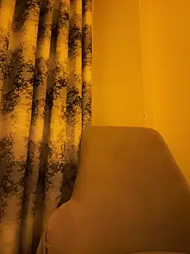 Snapshot of Soinanai chatting on October 28, 2025, 10:12 pm Soinanai online show from October 28, 2025, 10:12 pm