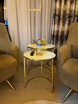 Snapshot of Soinanai chatting on November 14, 2025, 5:22 pm Soinanai online show from November 14, 2025, 5:22 pm