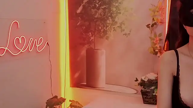 Snapshot of sexybaby22111 chatting on March 21, 2025, 8:50 pm sexybaby22111 online show from March 21, 2025, 8:50 pm