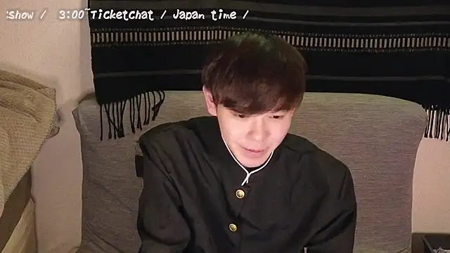 Snapshot of poketkuma chatting on December 1, 2024, 5:24 pm poketkuma online show from December 1, 2024, 5:24 pm