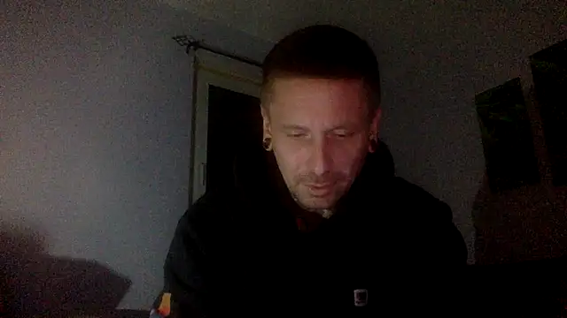 Snapshot of Schabernack1990 chatting on September 23, 2025, 8:56 pm Schabernack1990 online show from September 23, 2025, 8:56 pm